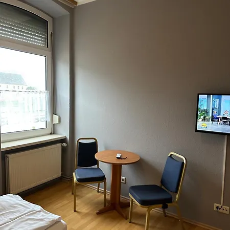 Zimmervermietung Boerdequell - Fuer Monteure Hecklingen (Salzlandkreis)