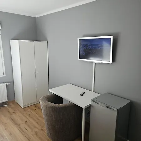 Zimmervermietung Boerdequell - Fuer Monteure Gæstehus Hecklingen (Salzlandkreis)