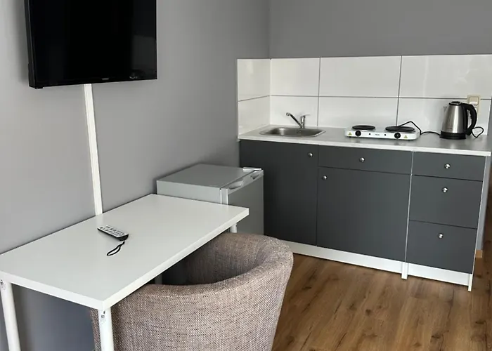 Gæstehus Zimmervermietung Boerdequell - Fuer Monteure Hecklingen (Salzlandkreis)